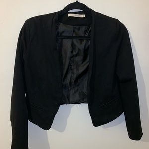 Black cropped blazer